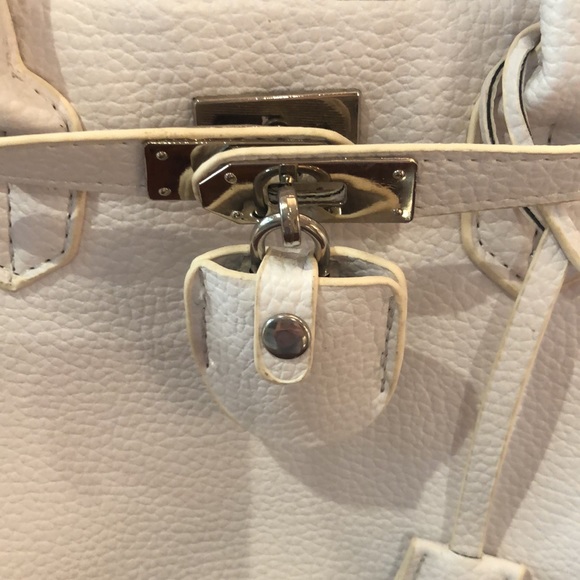 White ladies fashion bag - Picture 3 of 5